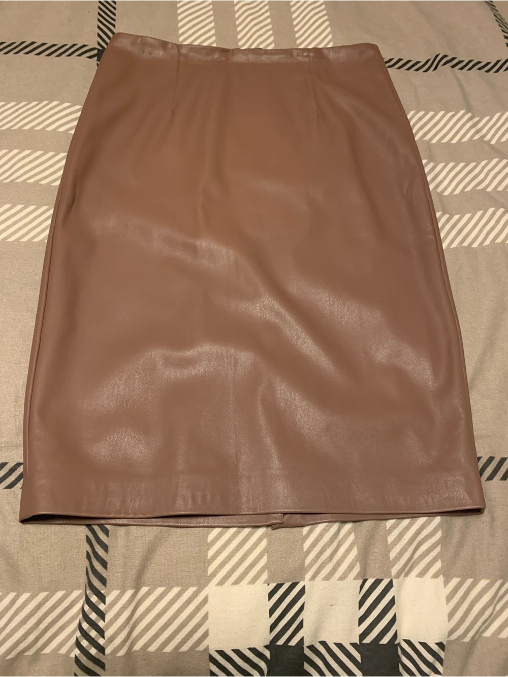 RW&CO Vegan Leather Midi Pencil Skirt  10 taupe Quiet Luxury High waisted Chic